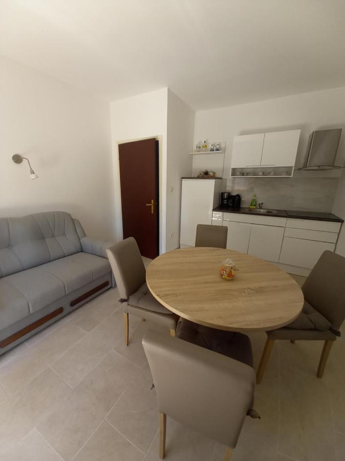 Apartmani Pajalic Krk Town Dış mekan fotoğraf